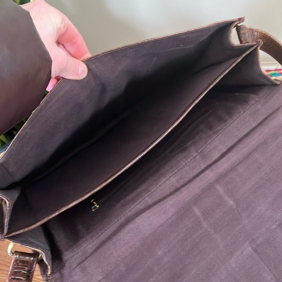 Vintage Brown Messenger Bag with croc embossed leather - Picture 3 of 4